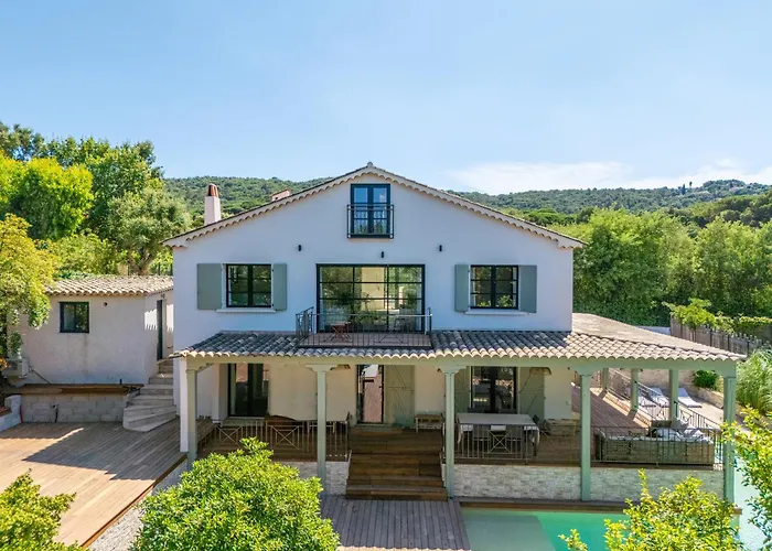 Maison St Tropez Dans Les Vignes